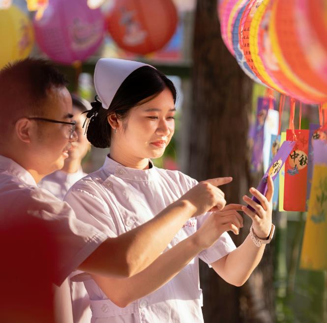 花好月圓，情暖中秋|萬載縣人民醫(yī)院舉行慶祝中秋節(jié)系列活動(dòng)